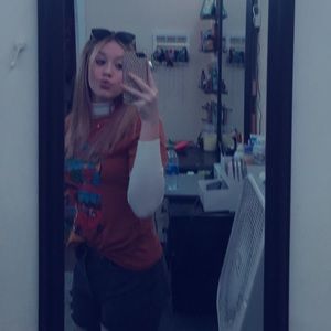 Meet your Posher, Carly